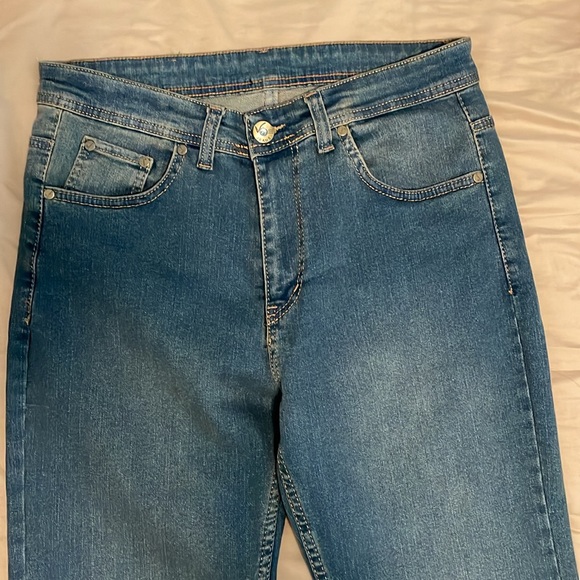 JOHN RICHMOND SLIM STRAIGHT DENIM labeled size 36x31 (waist measurement is 16”) - Picture 3 of 12